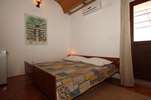 Hostal Triple Room Baska Voda 6748b