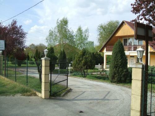 Hostal T� Vend�gh�z
