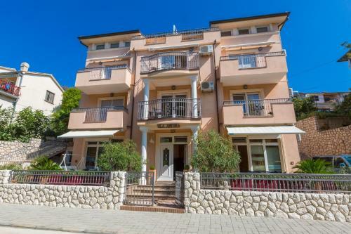 Amfora Apartments