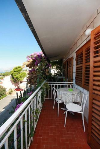 Hostal Studio Brela 2752e