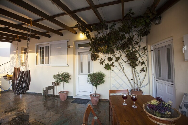 Arch Villa