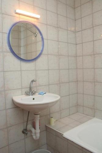 Apartment Kuciste - Perna 4542a