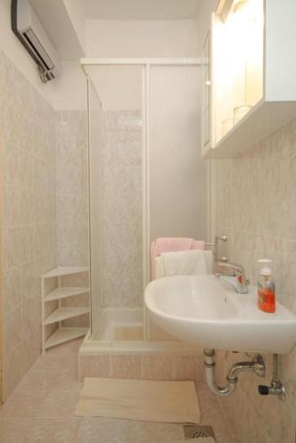 Hostal Double Room Medveja 7775b