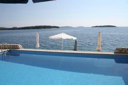 Apartment Primosten 4167a