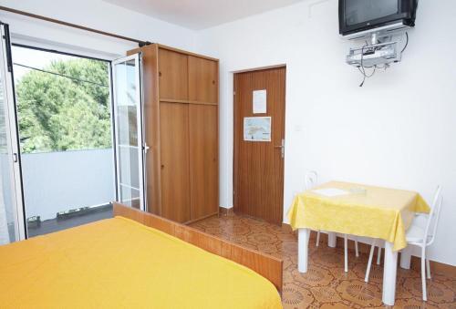 Hostal Studio Kampor 5064a