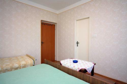 Hostal Triple Room Banjol 4976b