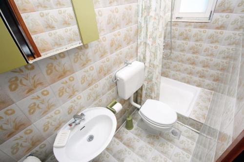 Hostal Double Room Kampor 5064a