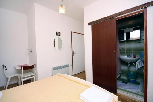Hostal Double Room Palit 2009d