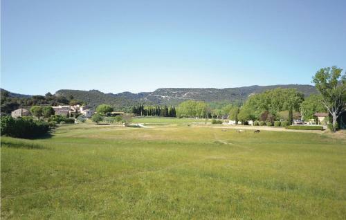 Holiday Home Cadenet 10