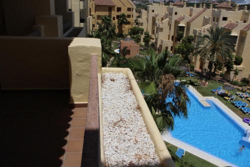 Duquesa Village Apartemento 2114
