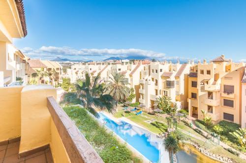 Duquesa Village Apartemento 2114