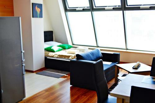 Jtb Deluxe Apartments