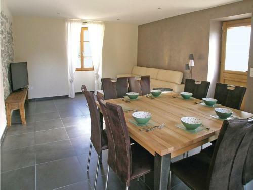 Apartment Faverges 11
