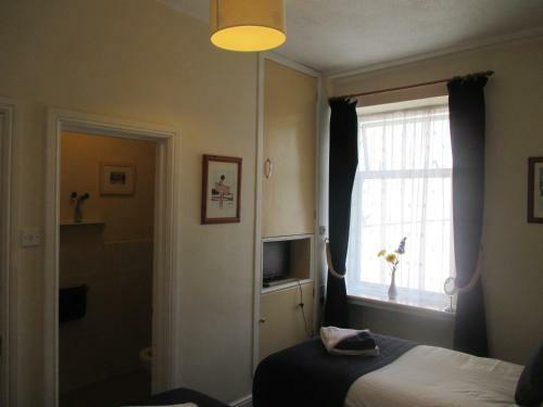 Bed & Breakfast Caledonia Guest House