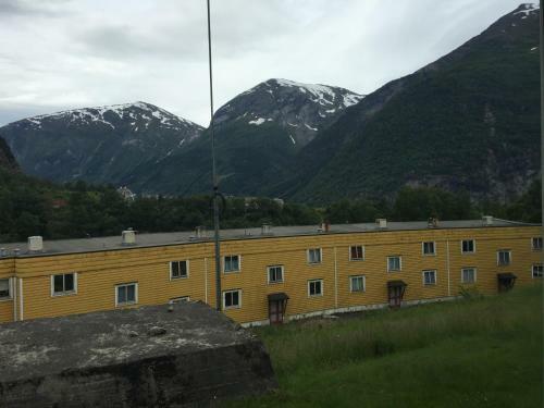 Apartamento Trolltunga Guesthouse