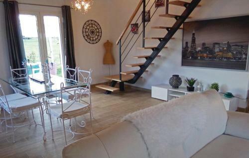 Holiday Home Le Pizou 02