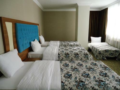 Golden Lounge Hotel