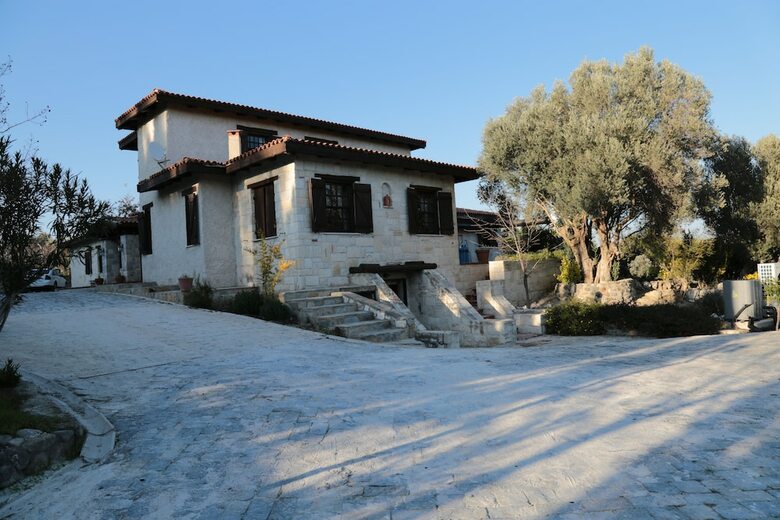 Bed & Breakfast Urla Ciftlik Otel