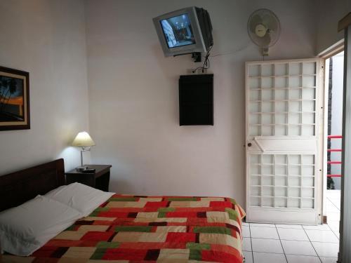 Hotel Hojarascas