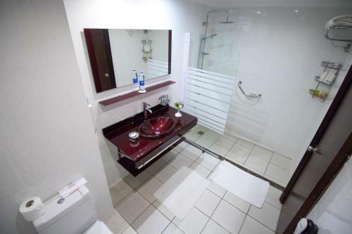 Hotel Royal Tulip Beach Resort