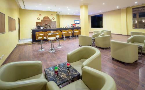 Hotel Royal Tulip Beach Resort