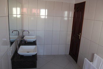 Hostal Sommerschield Guest House