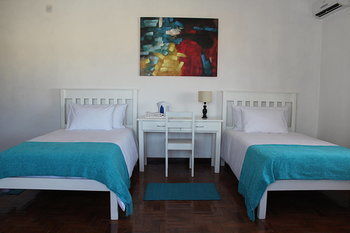 Hostal Sommerschield Guest House