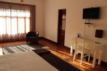 Hostal Sommerschield Guest House