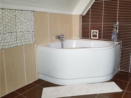 Holiday Home Plouay With Fireplace 10