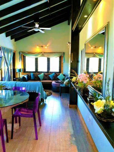 Hib Escape Villa