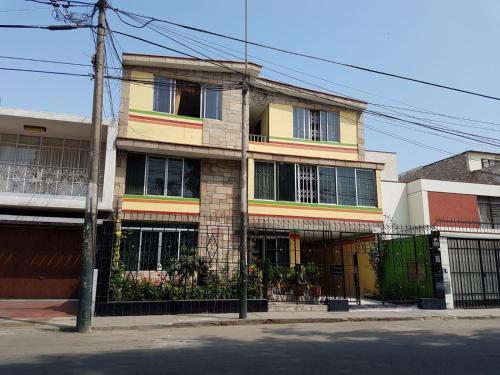 Hostal Hospedaje De Lidia