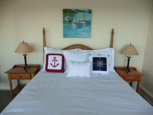 Dolphin Beach Oceanfront Cottage