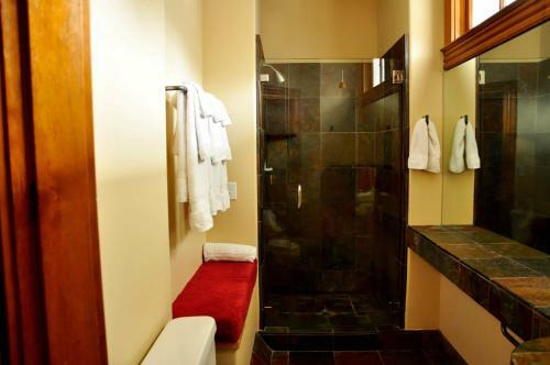 Hostal Pelton Guest House