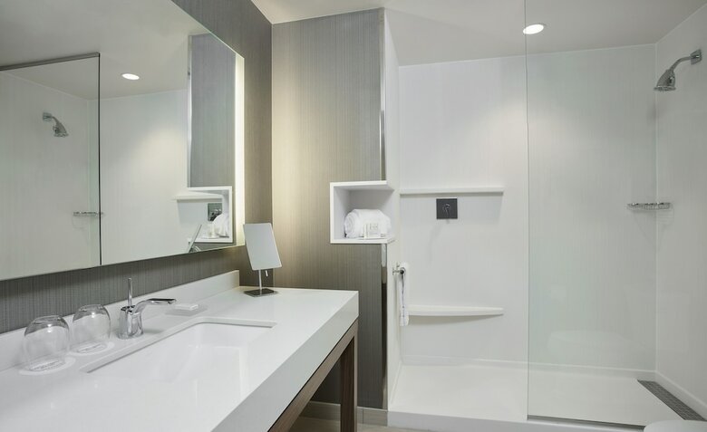 Hotel Courtyard By Marriott Erie Bayfront