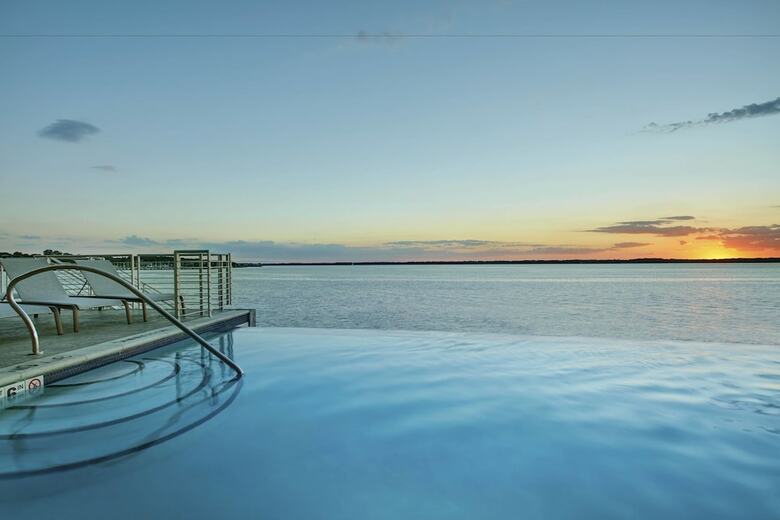 Hotel Courtyard By Marriott Erie Bayfront
