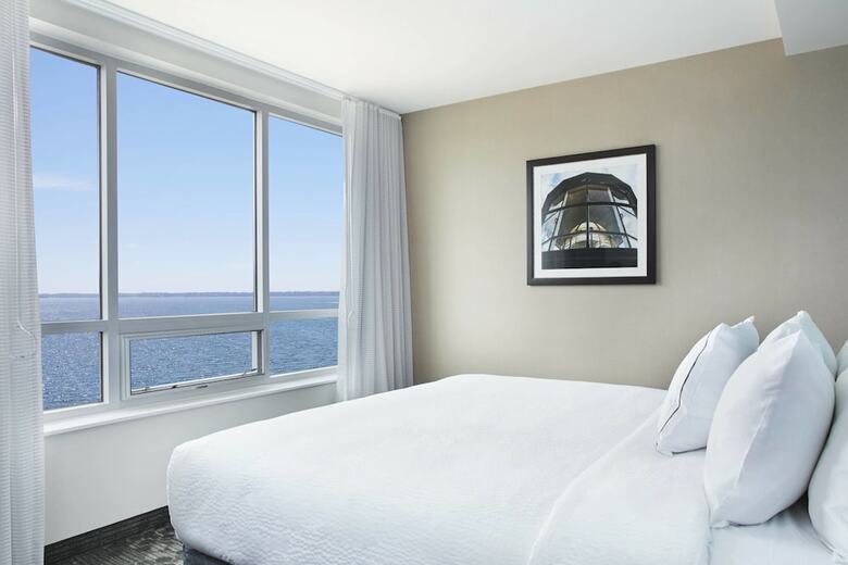 Hotel Courtyard By Marriott Erie Bayfront
