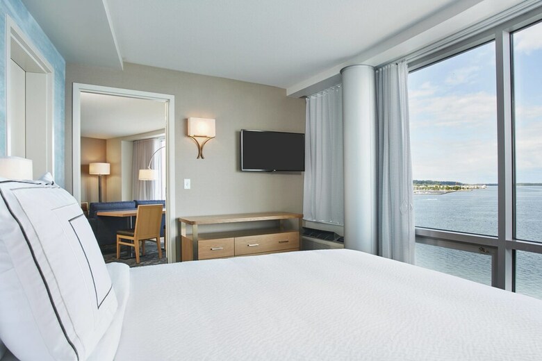 Hotel Courtyard By Marriott Erie Bayfront