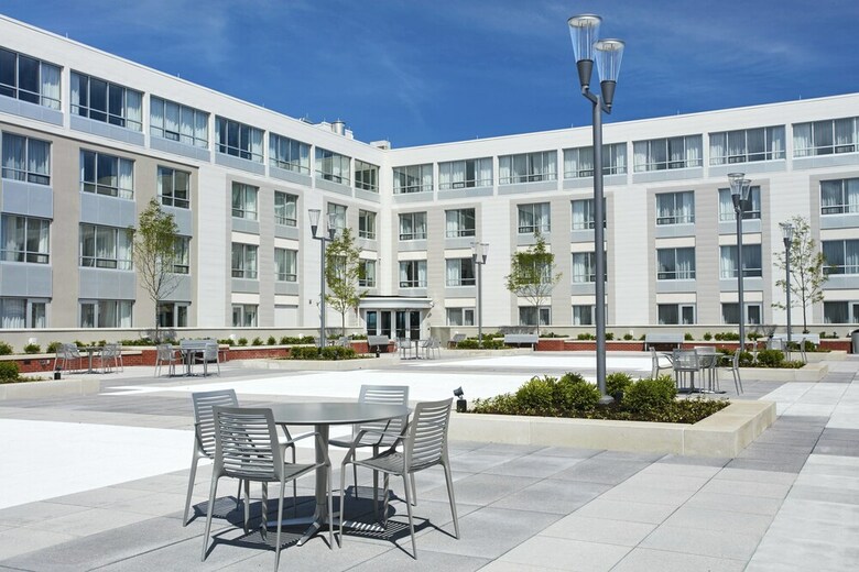 Hotel Courtyard By Marriott Erie Bayfront