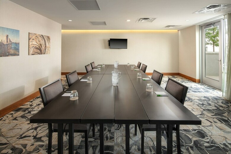 Hotel Courtyard By Marriott Erie Bayfront