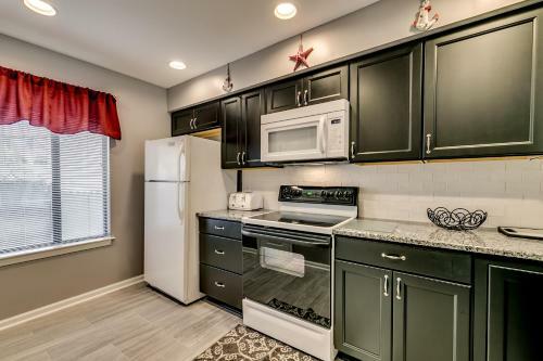 Anchorage II A12 Apartment