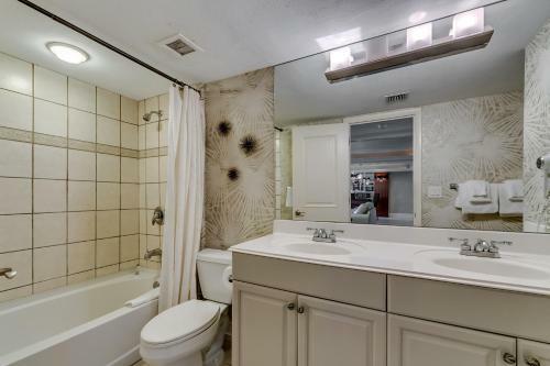 Penthouse 704- Carolina Dunes Apartment