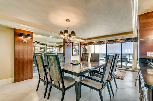 Penthouse 704- Carolina Dunes Apartment