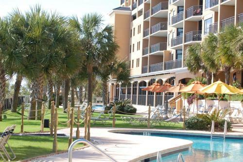 The Island Vista 910 Apartment