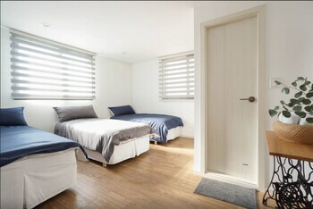 Hostal Welcome House