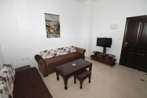 Ek Luxury Apartments