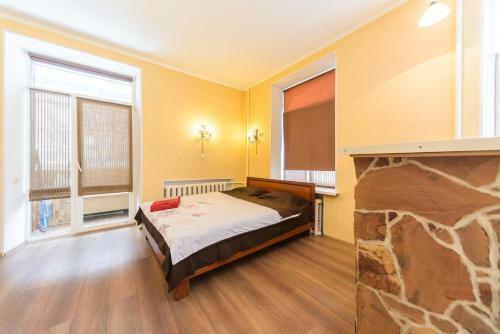 Cozy Studio Apartment Near Palace Ukraina