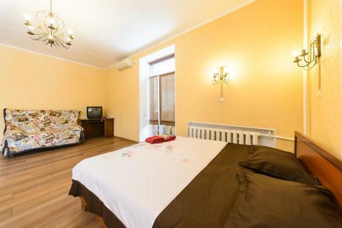 Cozy Studio Apartment Near Palace Ukraina