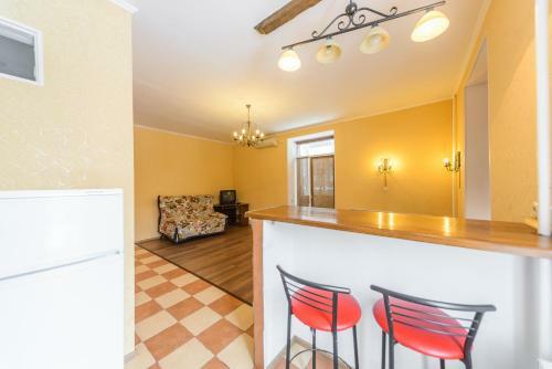 Cozy Studio Apartment Near Palace Ukraina
