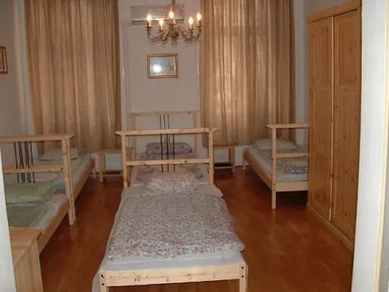 Hostal Ace Hostel