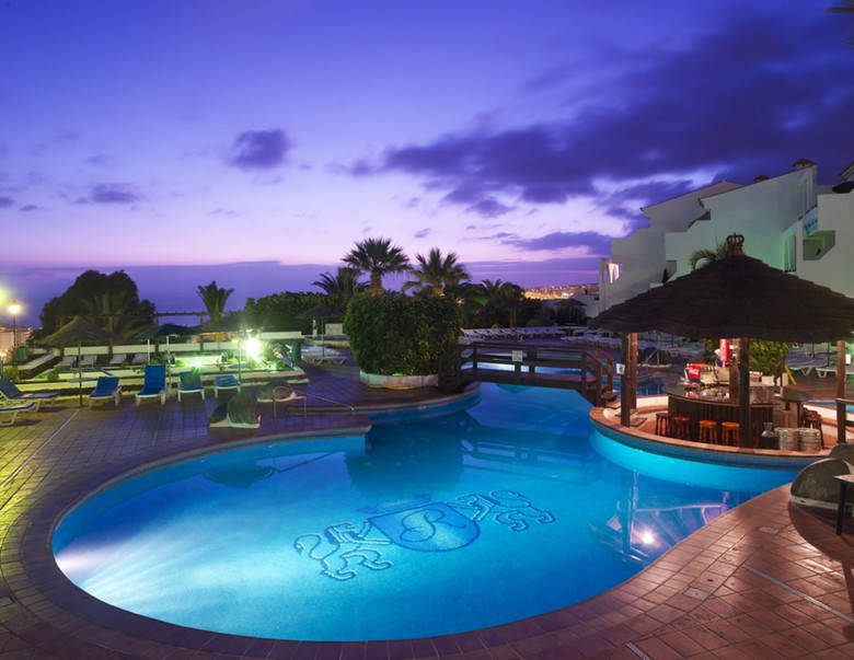 Aparthotel Regency Torviscas, Apartaments & Suites